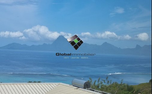 Land in Puna'auia, Windward Islands, French Polynesia 1