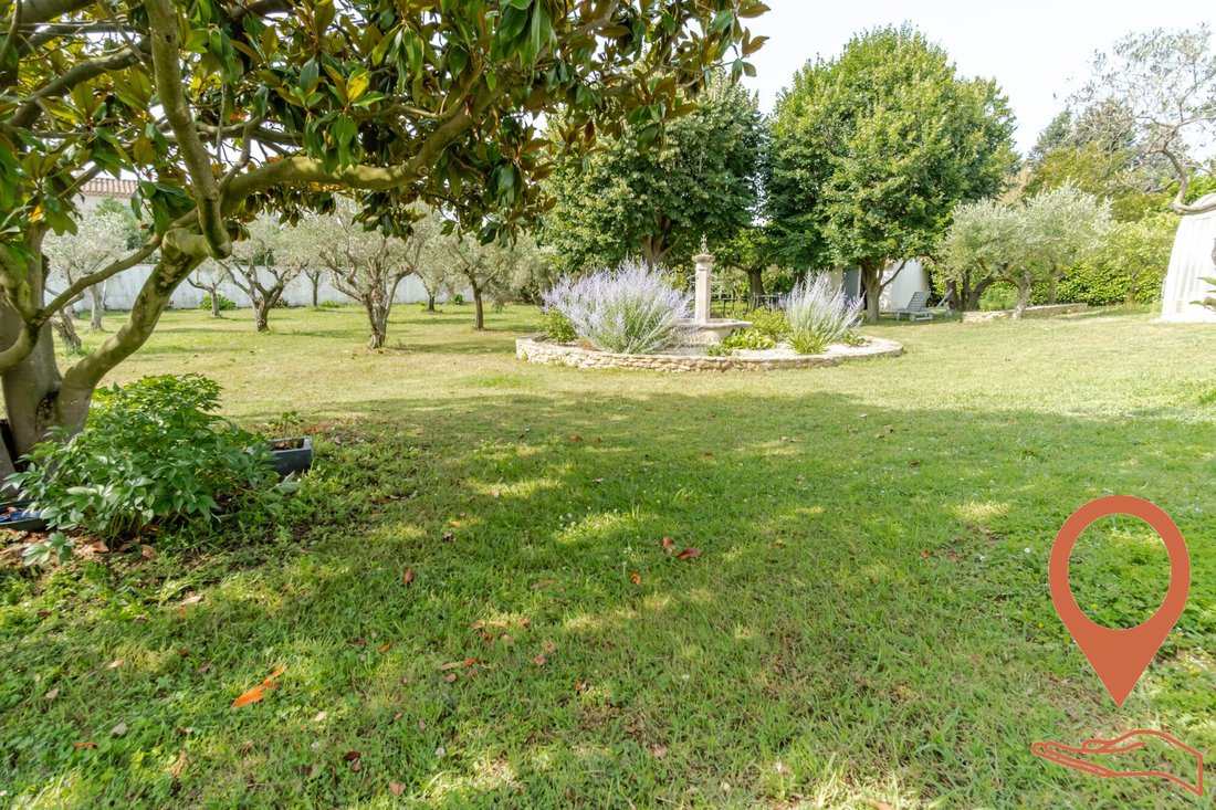 Villa in Arles, Provence-Alpes-Côte d'Azur, France 5 - 16998686