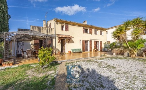 House in Saint-Cyr-sur-Mer, Provence-Alpes-Côte d'Azur, France 1
