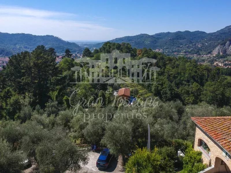 Villa in Camaiore, Tuscany, Italy 1 - 16990984