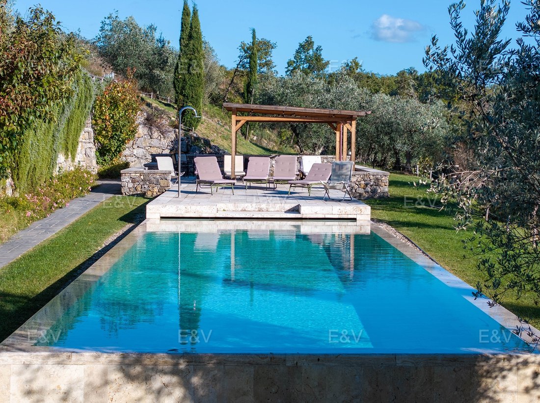 Country House in Bucine, Tuscany, Italy 4 - 16987669
