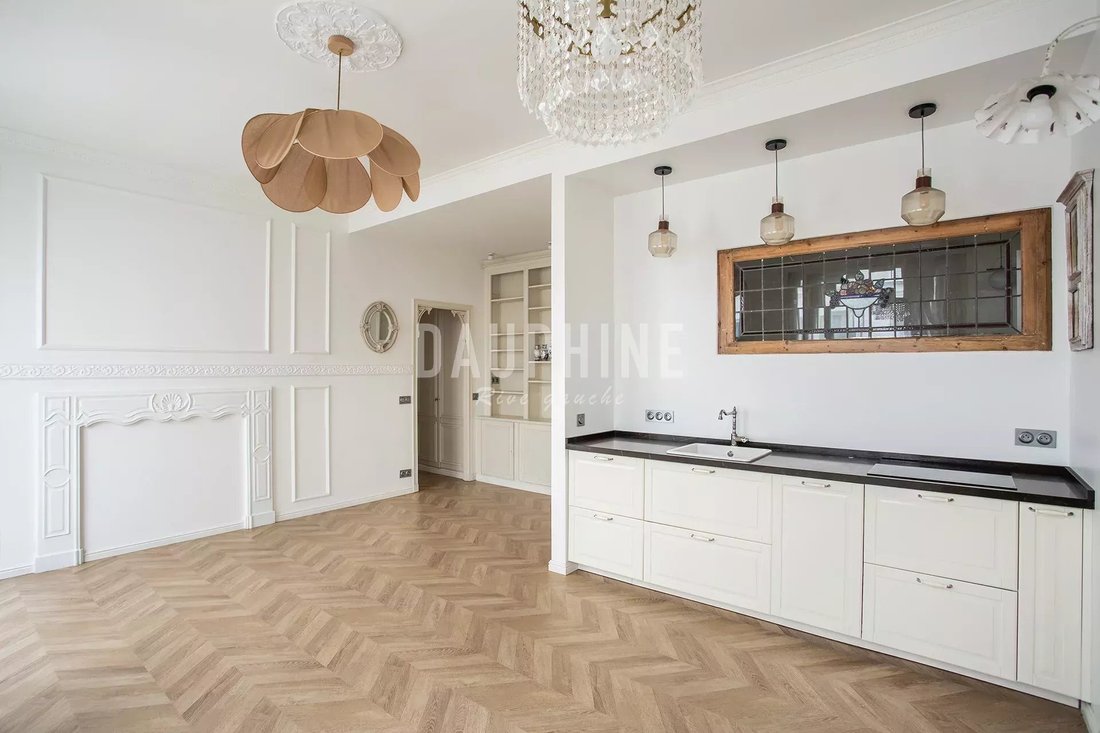 Apartment in Saint Thomas d'Aquin, Paris 7e Arrondissement, Paris 5 - 16997048