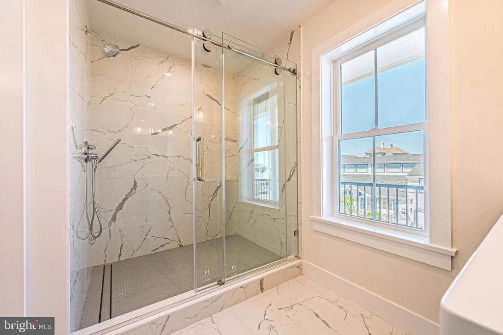 House in Ventnor City, New Jersey, United States 5 - 16993898