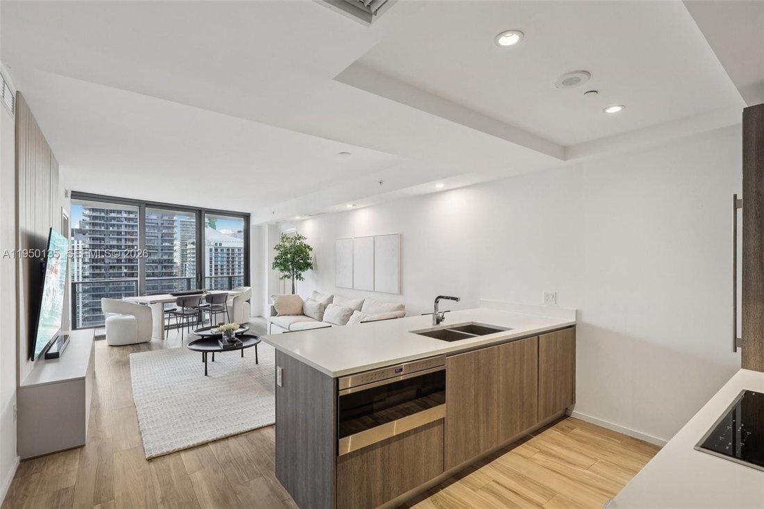 Condo in Miami, Florida, United States 4 - 17000813