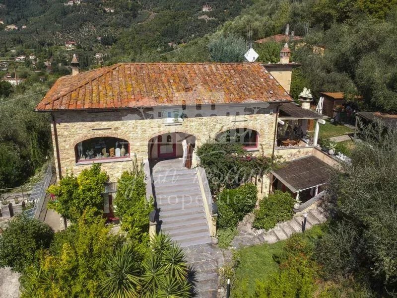 Villa in Camaiore, Tuscany, Italy 3 - 16990984