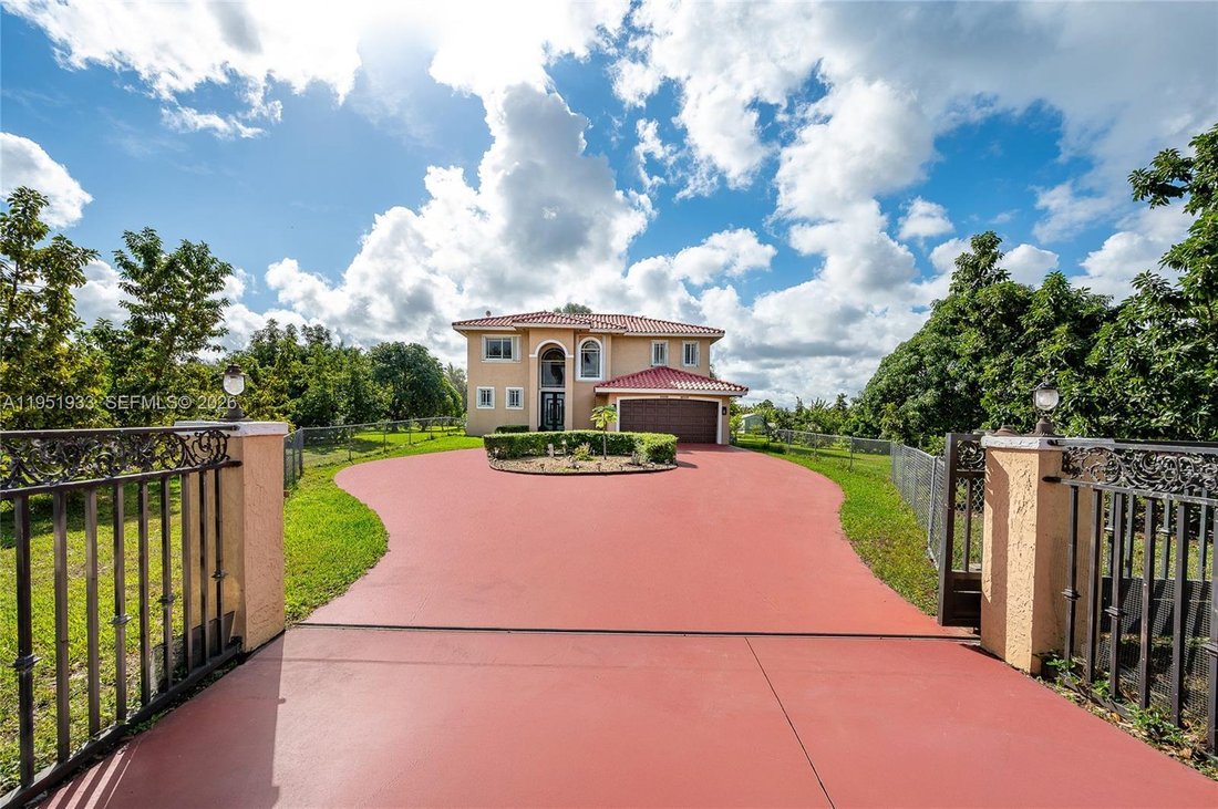 House in Miami, Florida, United States 1 - 17000824