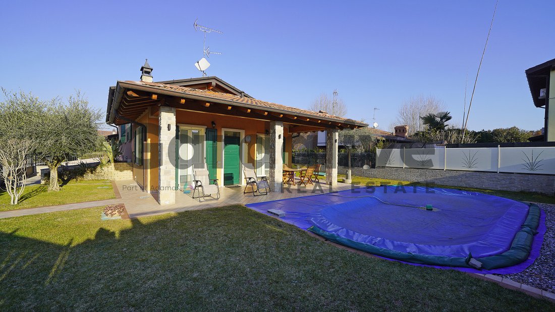 Haus in Manerba del Garda, Lombardei, Italien 1 - 16993801