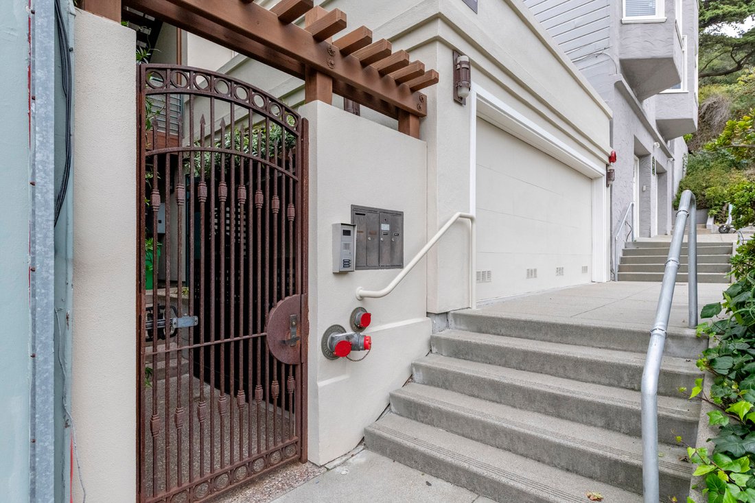 House in San Francisco, California, United States 5 - 16994817