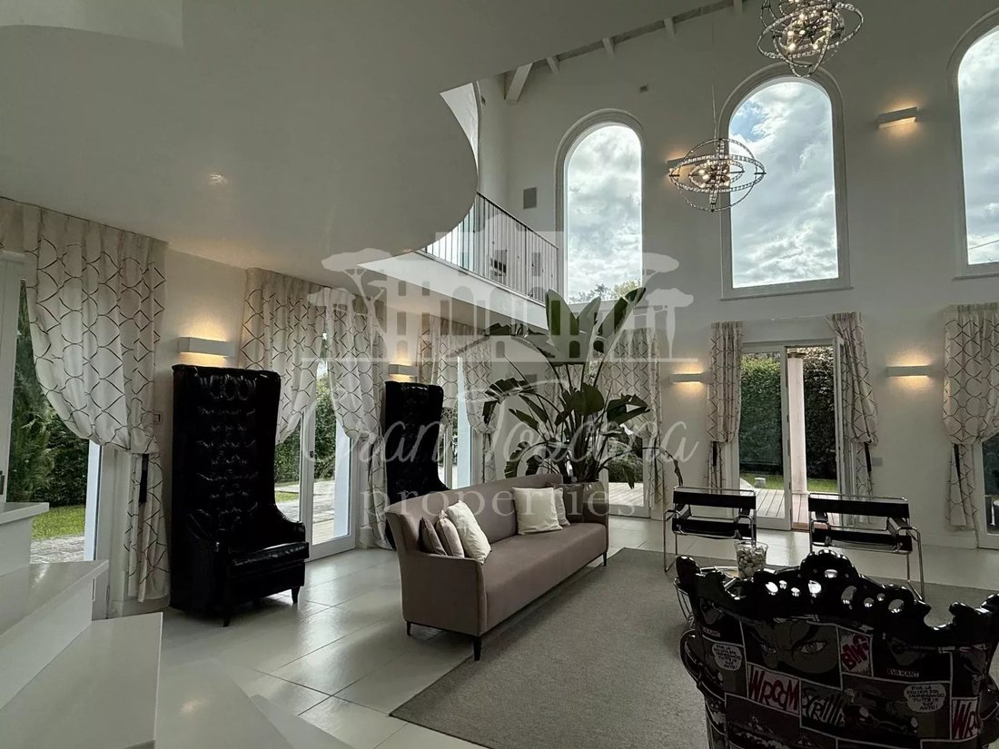 Villa in Vittoria Apuana, Forte dei Marmi, Tuscany 4 - 16996980