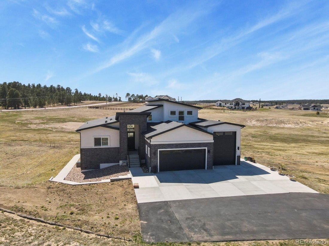House in Colorado Springs, Colorado, United States 1 - 16992150