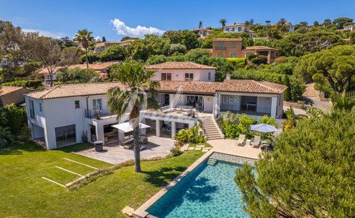 Villa in Ville-Les Saquedes-Le Bouillonnet, Sainte-Maxime, France 1
