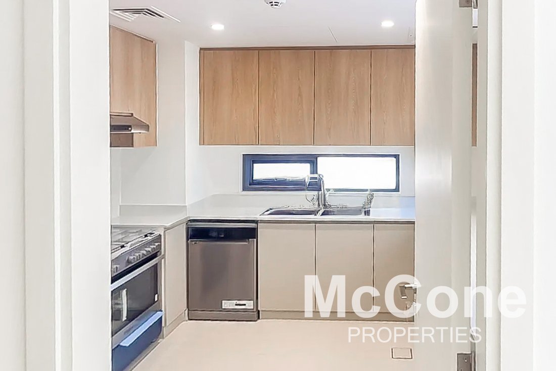 Villa in Dubai South, Dubai, United Arab Emirates 5 - 16990462