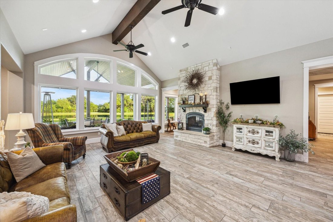 House in Angleton, Texas, United States 4 - 16992078