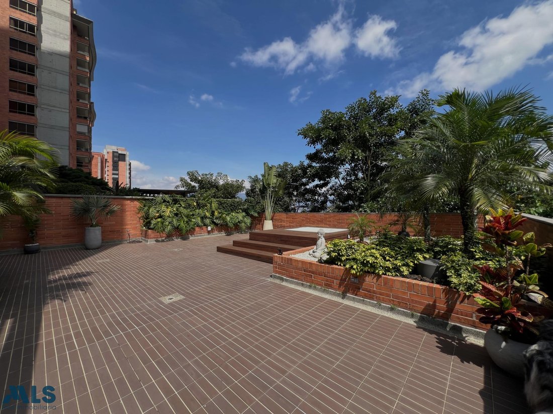 Apartment in Medellín, Antioquia, Colombia 5 - 16996931