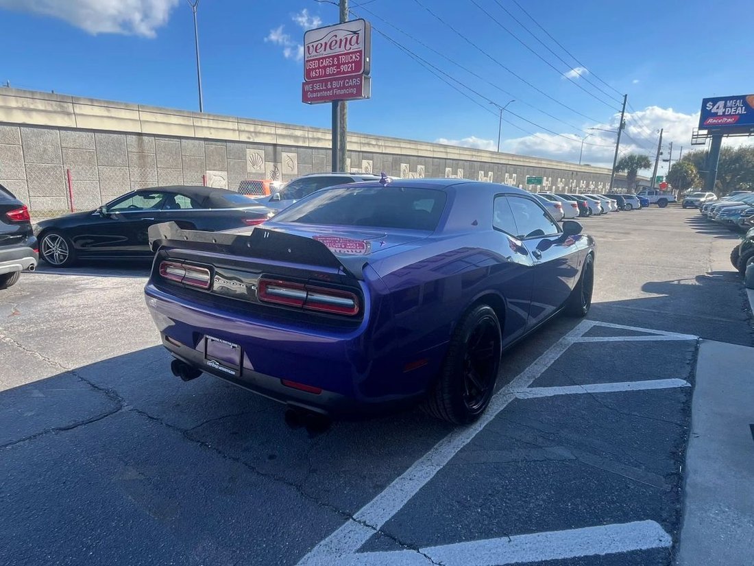 Coupe in Clearwater, FL, United States 5 - 16996184