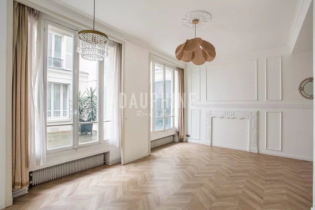 Apartment in Saint Thomas d'Aquin, Paris 7e Arrondissement, Paris 2 - 16997048