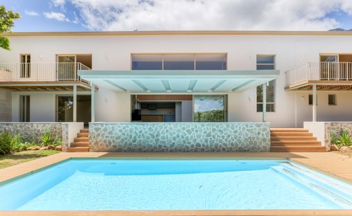 House in Bakoven, Cape Town, South Africa 1