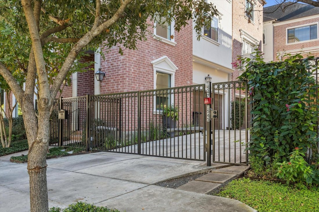 House in Houston, Texas, United States 2 - 16989928