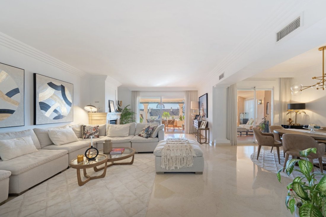 Apartamento en Nueva Andalucía, Marbella, España 2 - 16995073