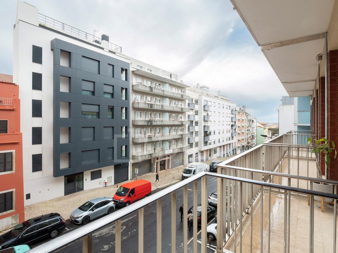 Apartment in Campolide, Lisbon, Portugal 3 - 16995645