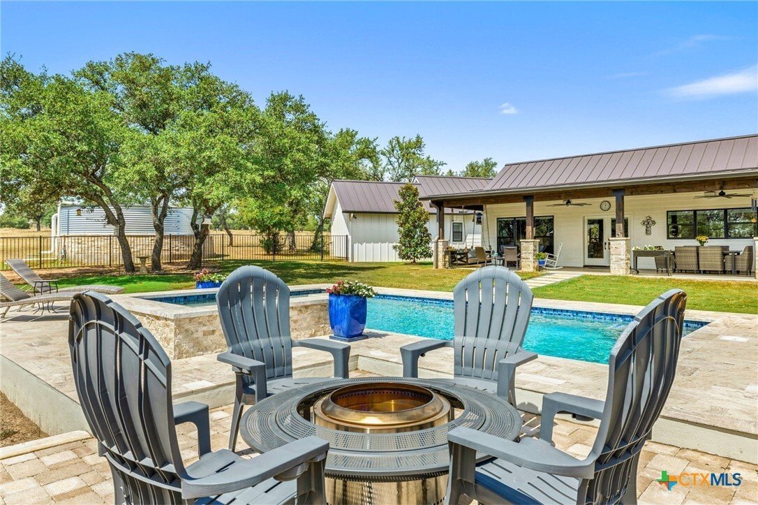 House in Round Mountain, Texas, United States 4 - 16993833