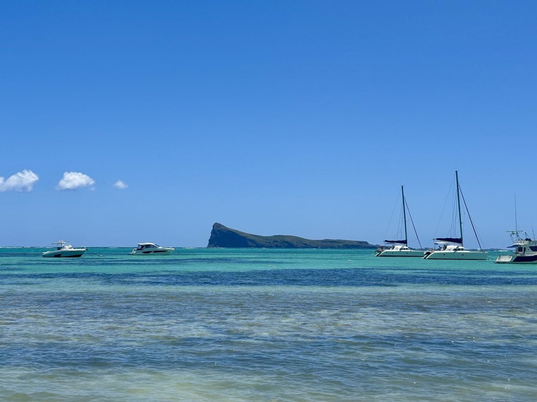 House in Grand Baie, Rivière du Rempart District, Mauritius 1 - 16990521