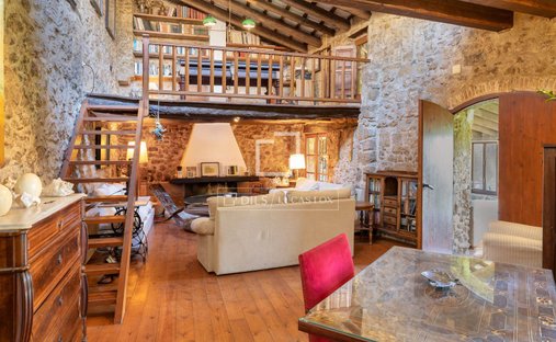 16 Bedroom Castle For Sale In Alt Empordà, Girona