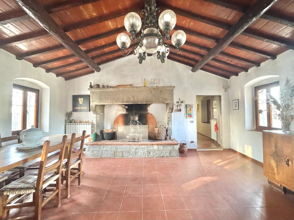 Apartment in Borgo a Cascia, Reggello, Tuscany 3 - 16992540