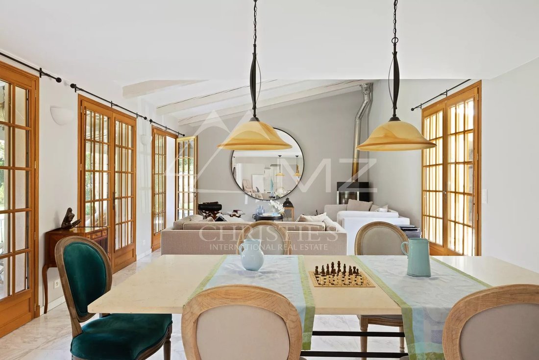 Villa in Antibes, Provence-Alpes-Côte d'Azur, France 5 - 16990526