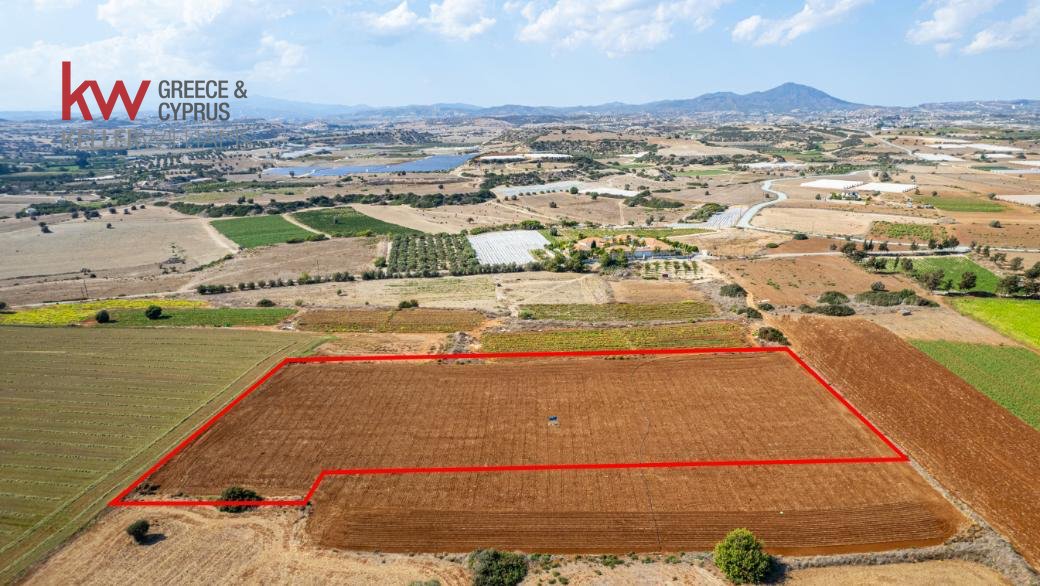 Land in Alaminos, Larnaca, Cyprus 4 - 16990246