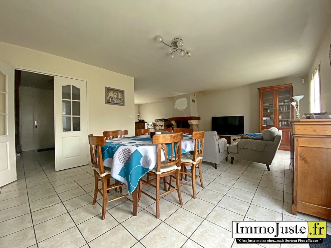 House in Montfort-l'Amaury, Ile-de-France, France 4 - 16561137