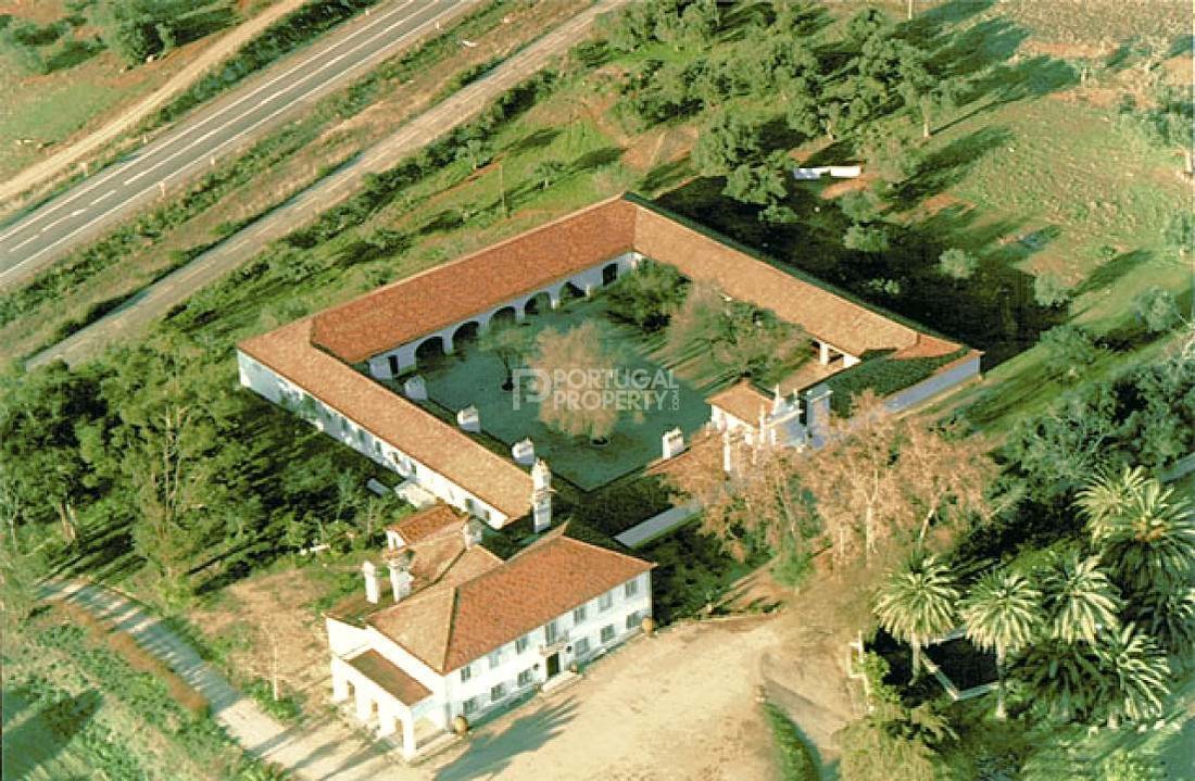Villa in Evora (Sao Mamede, Se, Sao Pedro e Santo Antao), Évora District, Portugal 2 - 16993298