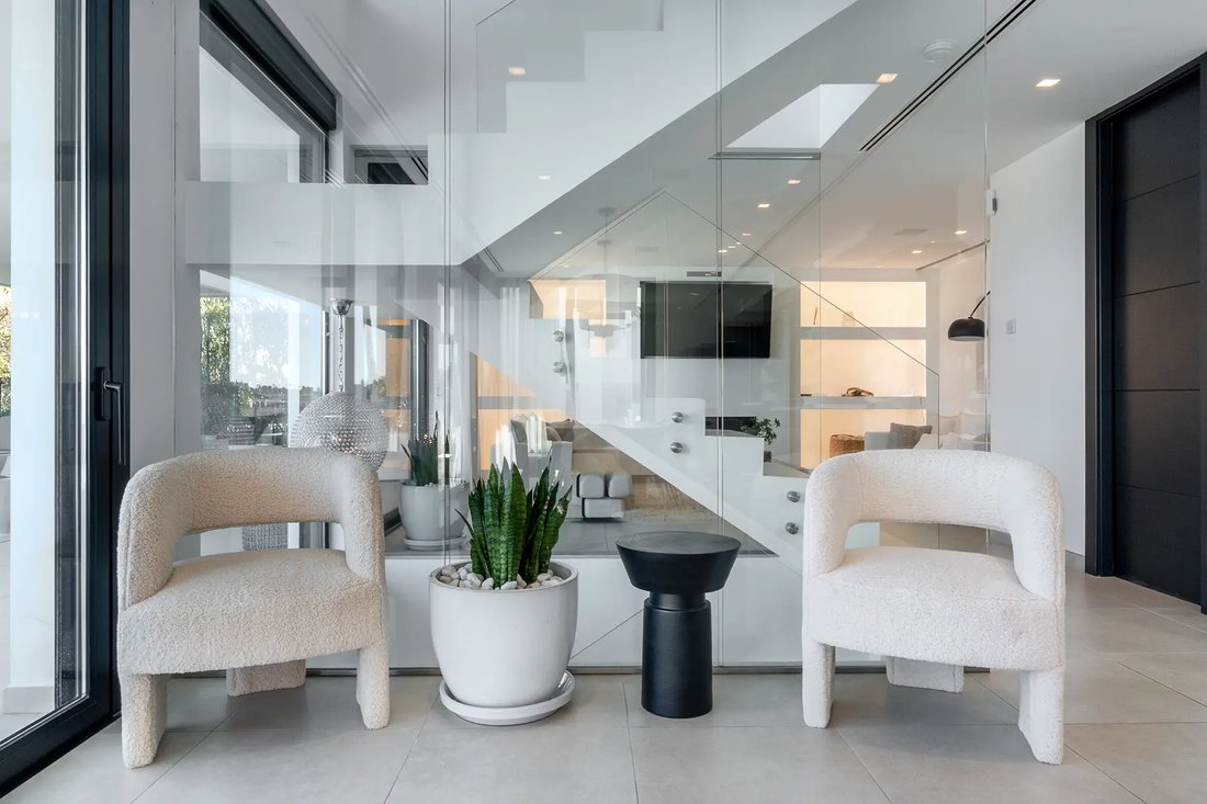 Villa in Nueva Andalucía, Marbella, Spanien 3 - 16995056