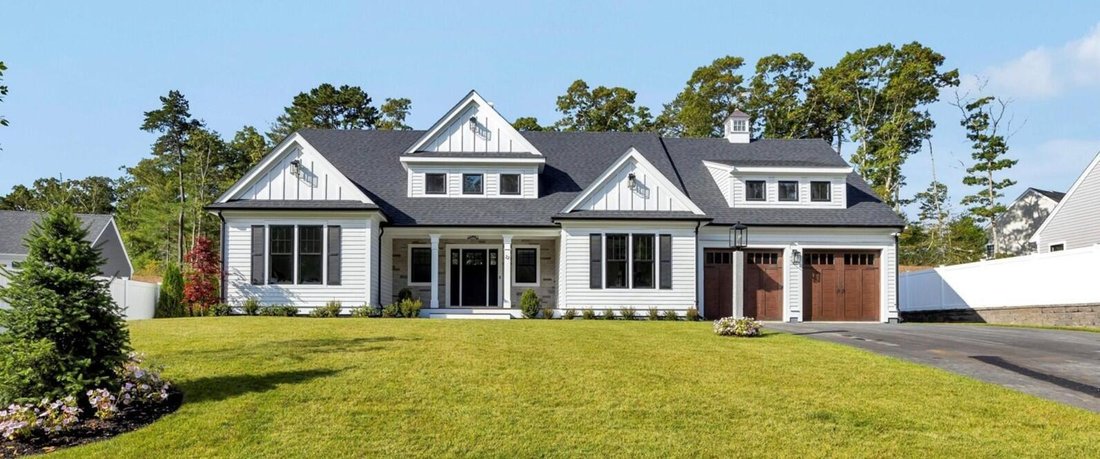 House in Mashpee, Massachusetts, United States 1 - 16992697