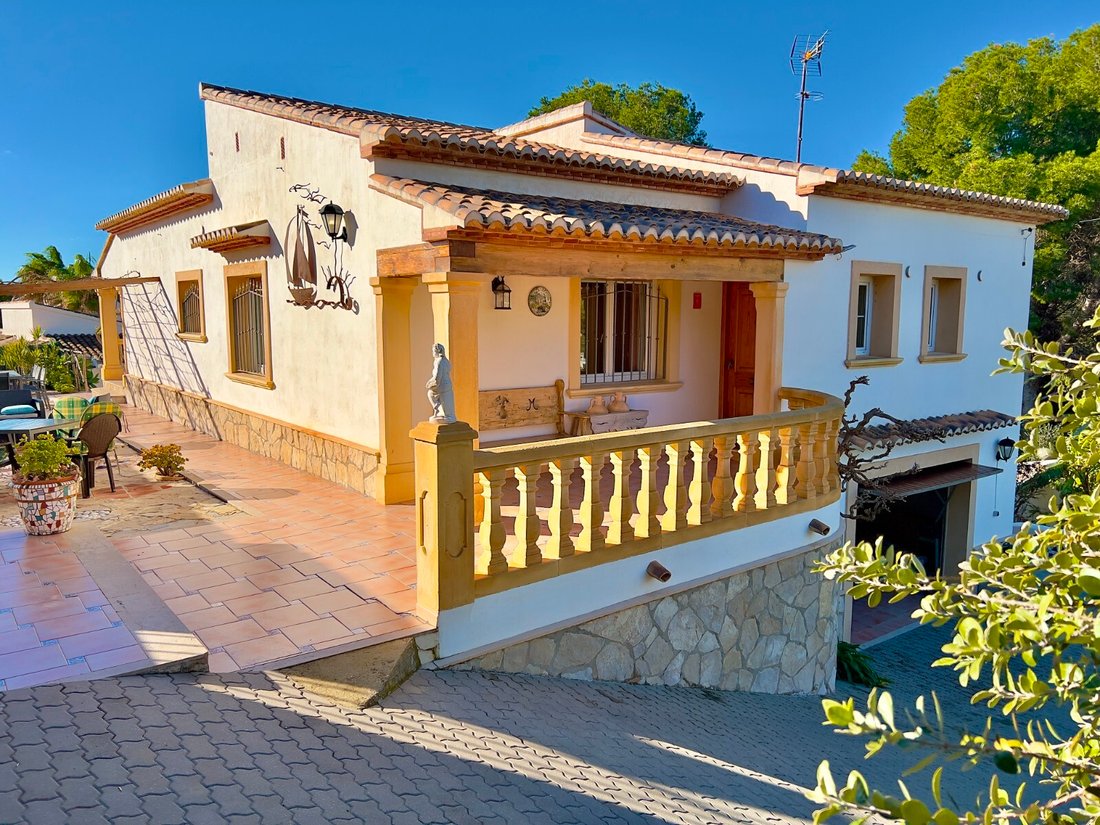 Villa in Benissa, Valencian Community, Spain 1 - 16990787