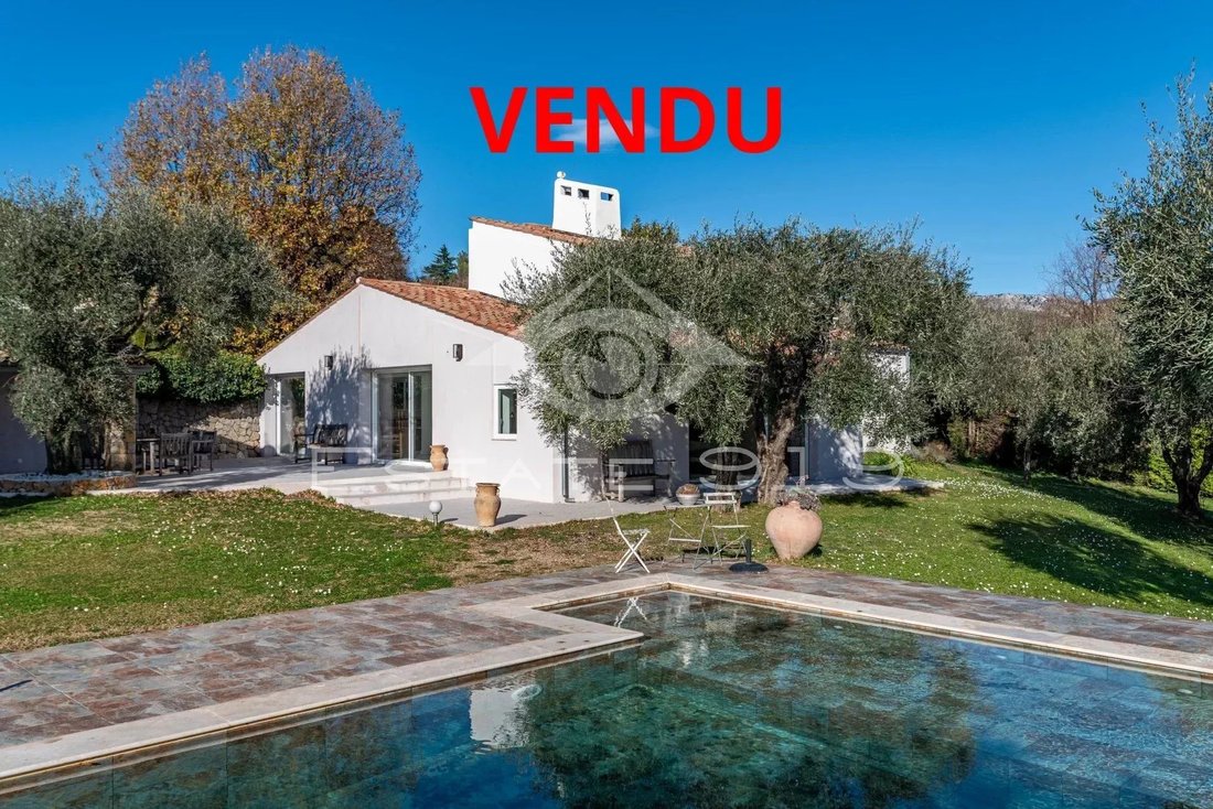 Villa in Châteauneuf-Grasse, Provence-Alpes-Côte d'Azur, France 1 - 14408200
