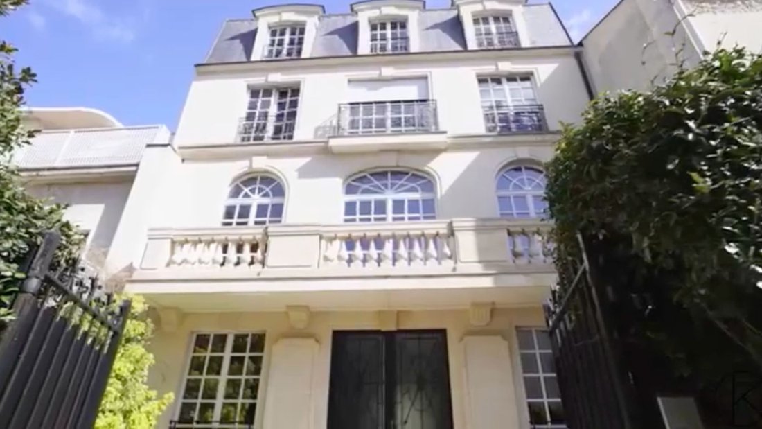 House in Ile de la Jatte - Parc d'Orléans, Neuilly-sur-Seine, France 1 - 16994827