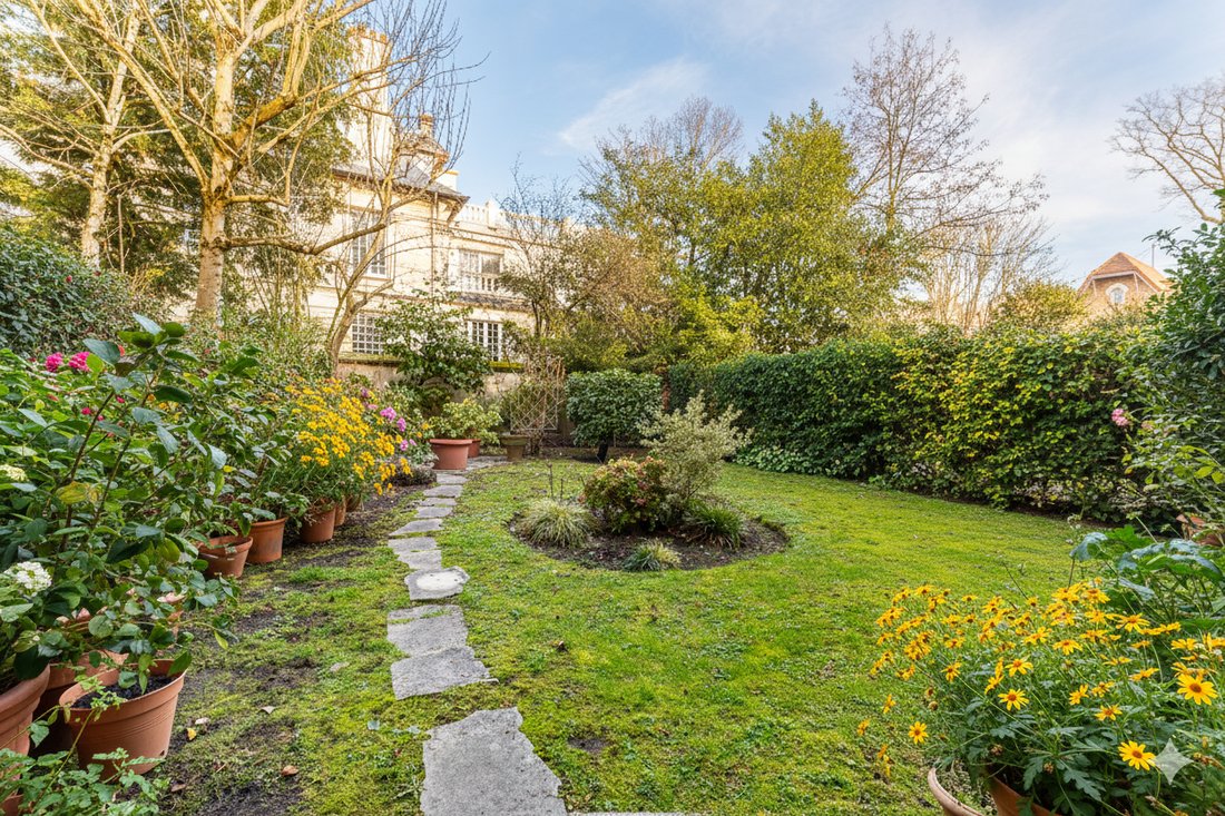Apartment in Nogent-sur-Marne, Ile-de-France, France 1 - 16993077