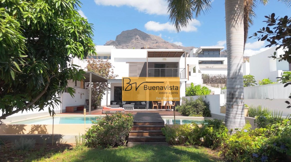 Villa in Costa Adeje, Adeje, Canary Islands 1 - 16994793