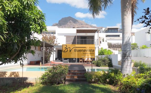 Villa in Costa Adeje, Adeje, Canary Islands 1