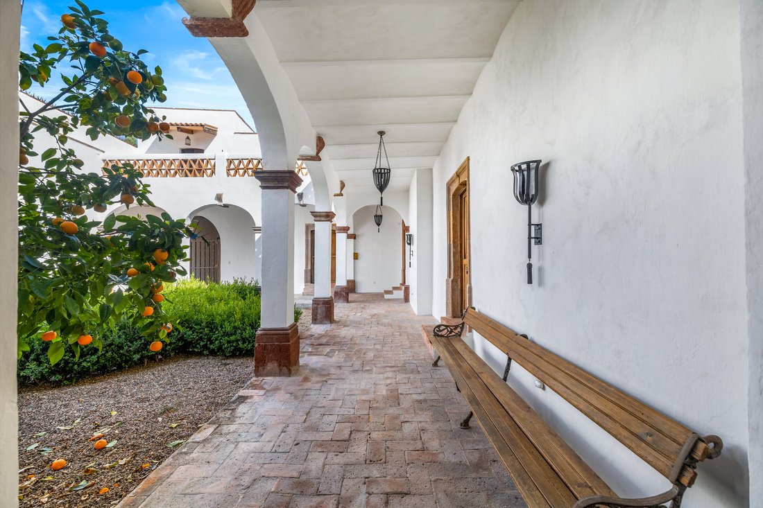 House in San Miguel de Allende, Guanajuato, Mexico 4 - 16998653