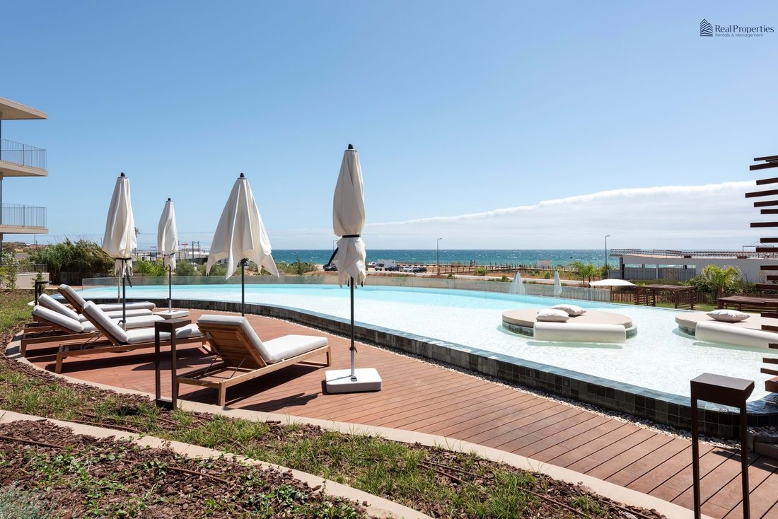 Apartment in Quarteira, Algarve, Portugal 1 - 16991585