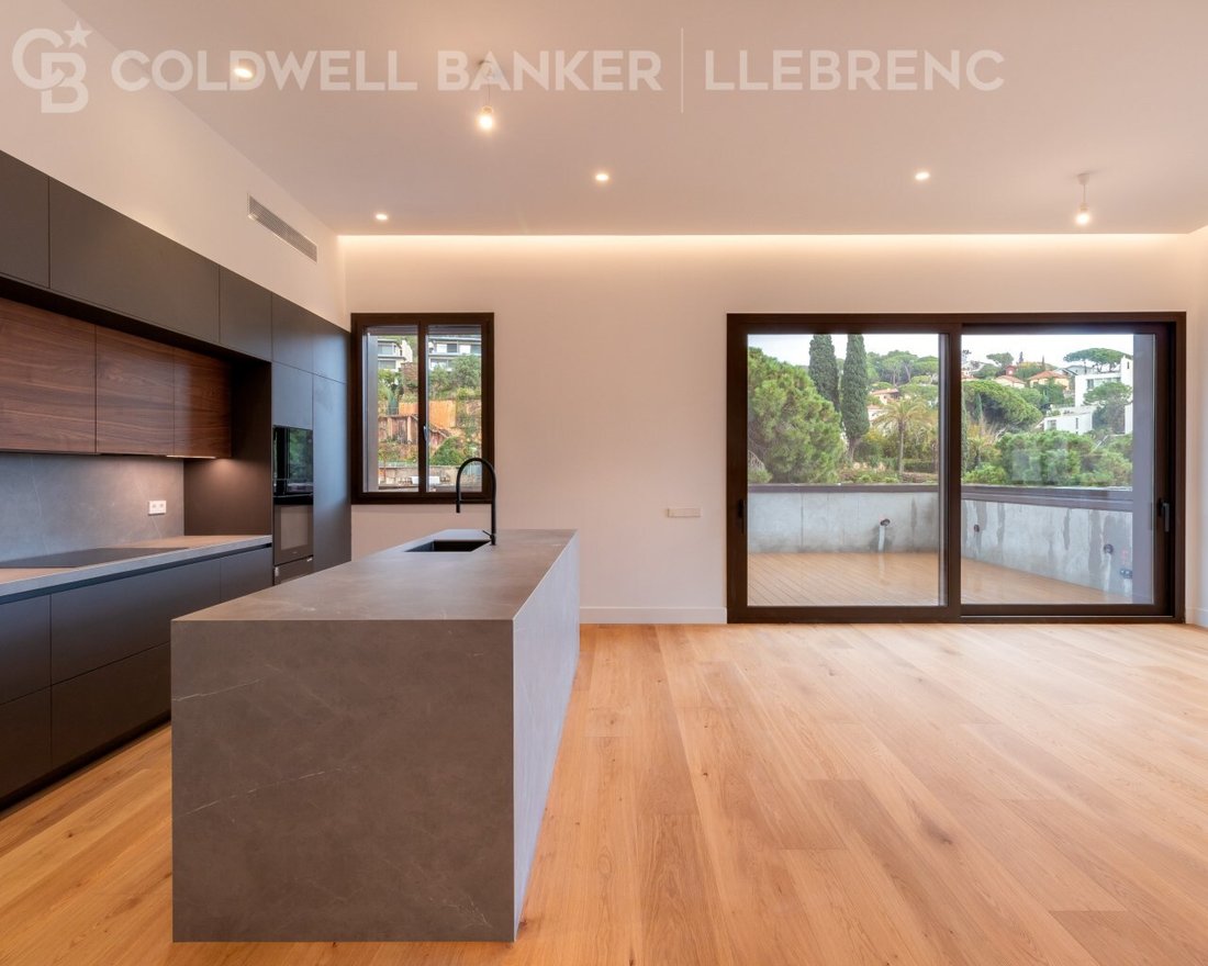 Apartment in Sarrià-Sant Gervasi, Barcelona, Spain 1 - 16993501