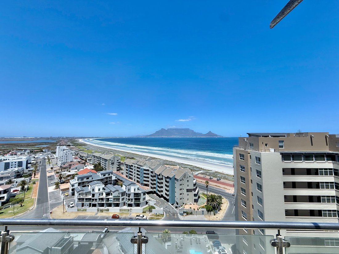 Apartment in Table View, Cape Town, South Africa 4 - 16997260