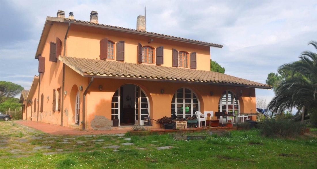 Country House in Castelnuovo della Misericordia, Tuscany, Italy 4 - 16994810
