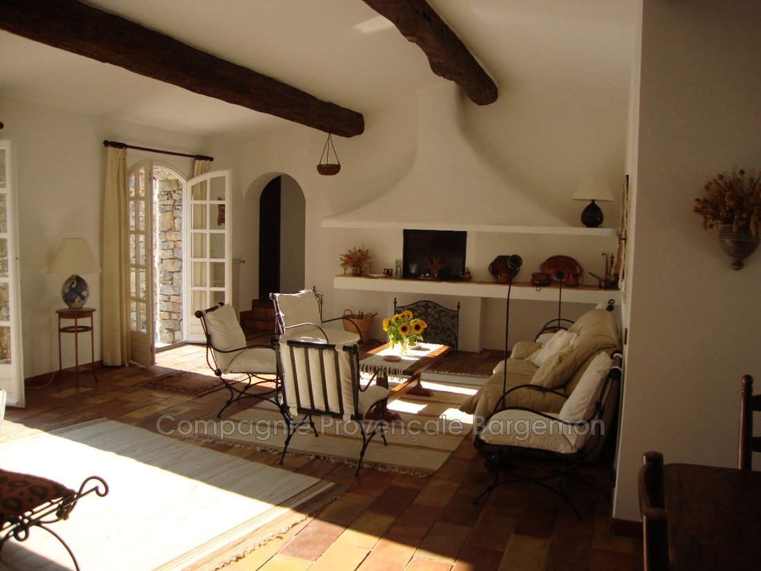 Villa in Callas, Provence-Alpes-Côte d'Azur, France 3 - 16994959