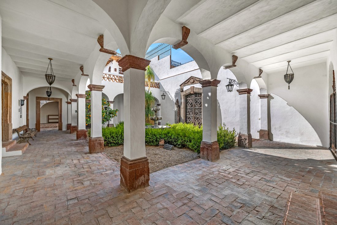 House in San Miguel de Allende, Guanajuato, Mexico 3 - 16998653