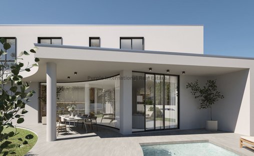 Villa in Dromolaxia, Larnaka, Zypern 1