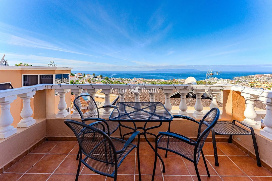 House in Costa Adeje, Adeje, Canary Islands 1 - 16990807