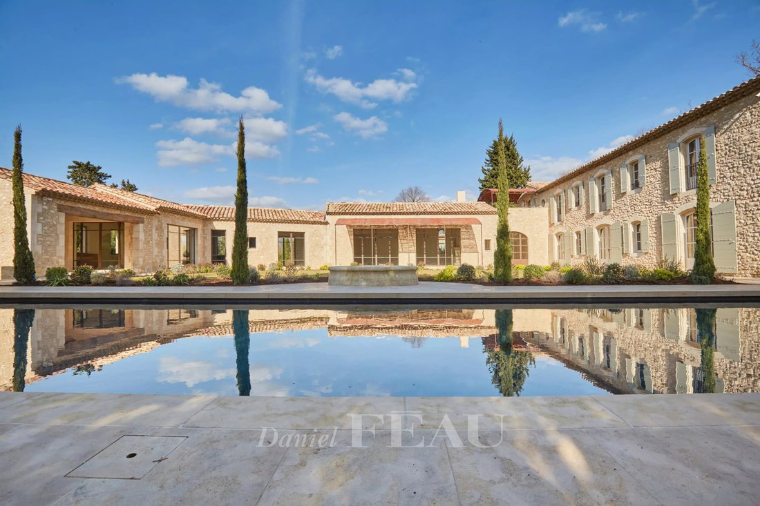 House in Saint-Rémy-de-Provence, Provence-Alpes-Côte d'Azur, France 1 - 16992887